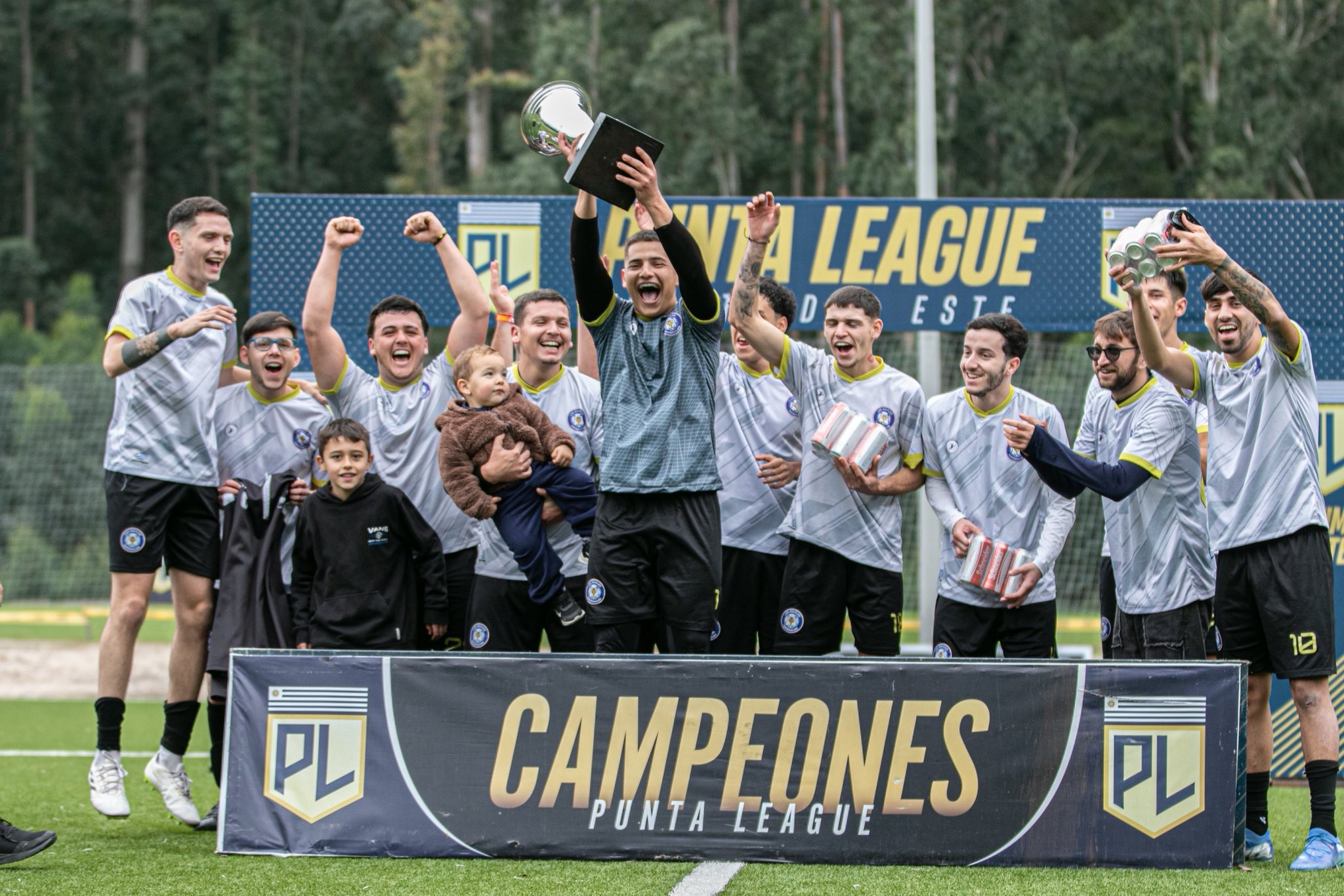 Aguilas imperiales Campeón